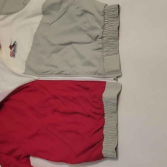 UNLV Rebels Windbreaker Vintage90s Football Foundation Member Made in USA M NEW - Picture 13 of 15